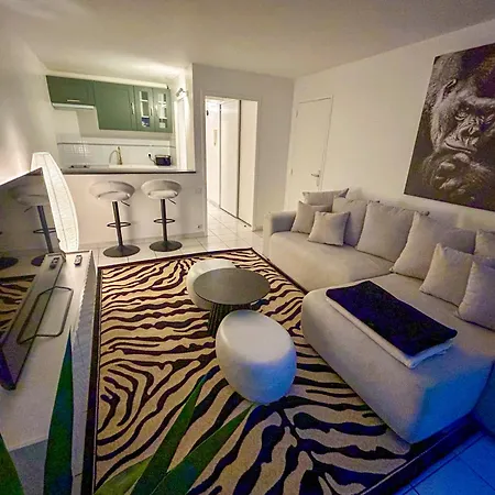Appartement T2 Avec Grande Terrasse - Tram à 50m - Centre 10mn à Pied Montpellier